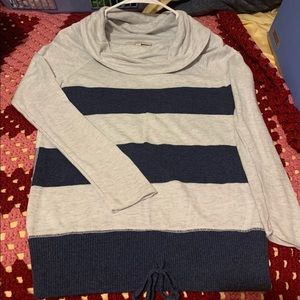 🌸 Ladies Loft Sweater 🌸